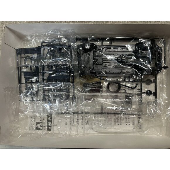 Rare Aoshima 1/24 Junction Produce Celsior UCF21 Vintage Model Kit Open Box - Picture 7 of 9